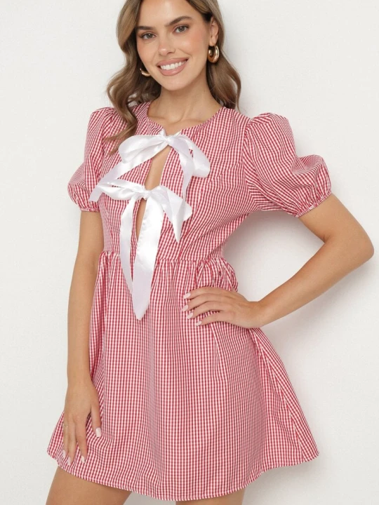 Zdjęcie produktu Czerwona Rozkloszowana Sukienka w Kratkę Vichy w Stylu Retro z Wiązaniem Telionea Lovery