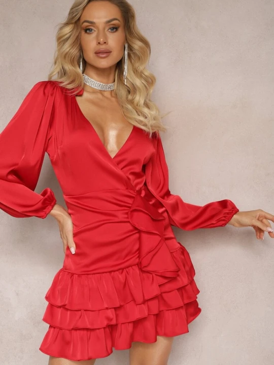Zdjęcie produktu Czerwona Sukienka Mini z Kopertowym Dekoltem i Falbankami Onnas