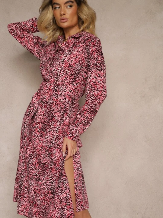 Zdjęcie produktu Czerwona Sukienka z Bawełny w Panterkowy Print o Koszulowym Kroju Wiązana w Pasie Inoraelis Rosa