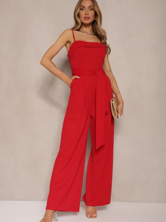 Zdjęcie produktu Czerwony Taliowany Kombinezon z Paskiem Desine New Collection