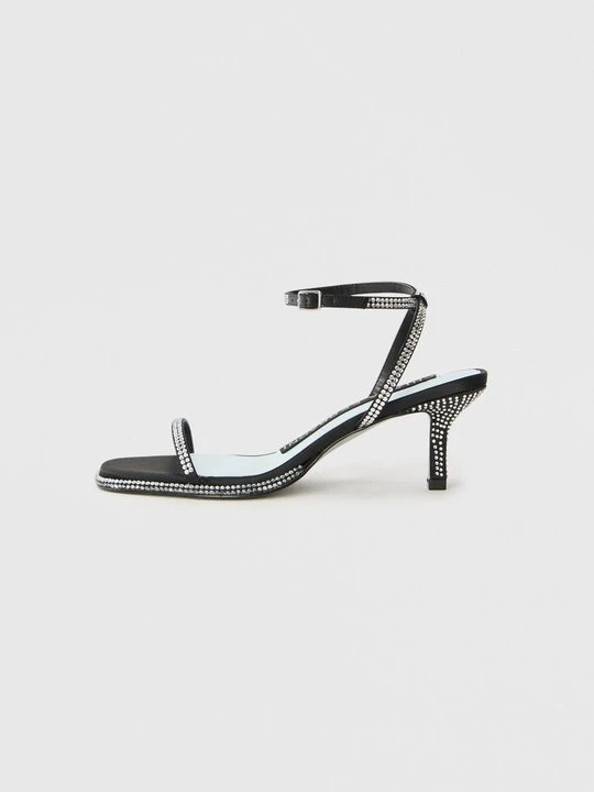 Zdjęcie produktu Czółenka Chiara Ferragni czarny