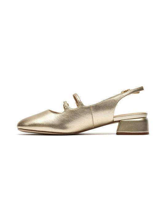 Zdjęcie produktu Czółenka Clarks w kolorze złota