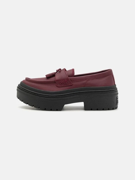 Zdjęcie produktu Czółenka na platformie Converse bordowy