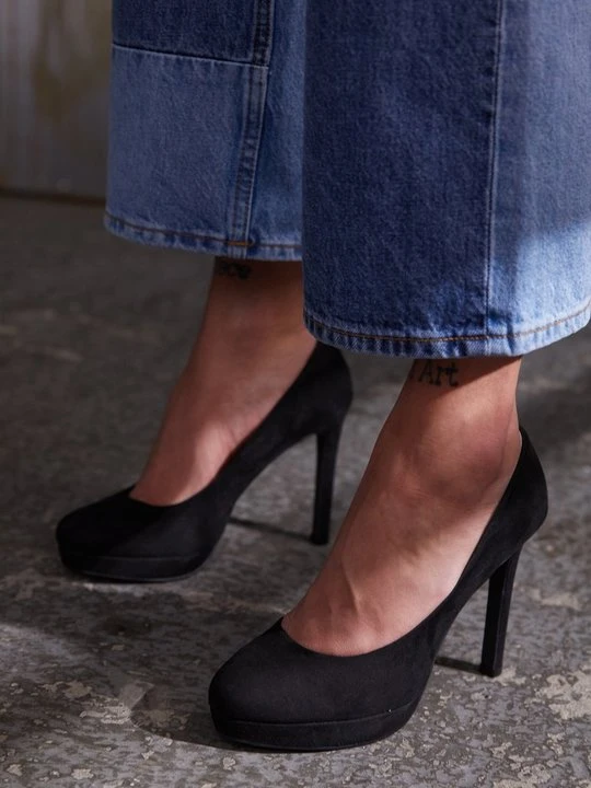 Zdjęcie produktu Czółenka na platformie Even&Odd By Zalando czarny