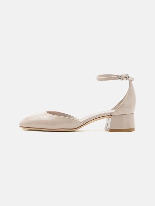 Zdjęcie produktu Czółenka Stuart Weitzman mleczny