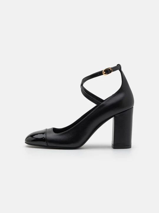 Zdjęcie produktu Czółenka Stuart Weitzman czarny