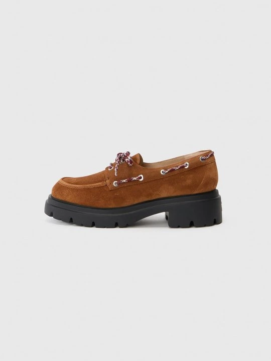 Zdjęcie produktu Czółenka sznurowane Stuart Weitzman wielbłądzi