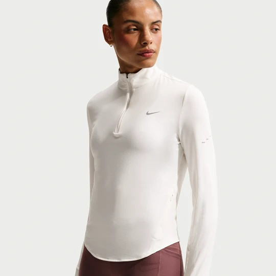Zdjęcie produktu Damska bluza do biegania z zamkiem 1/4 Dri-FIT UV Nike Swift - Biel