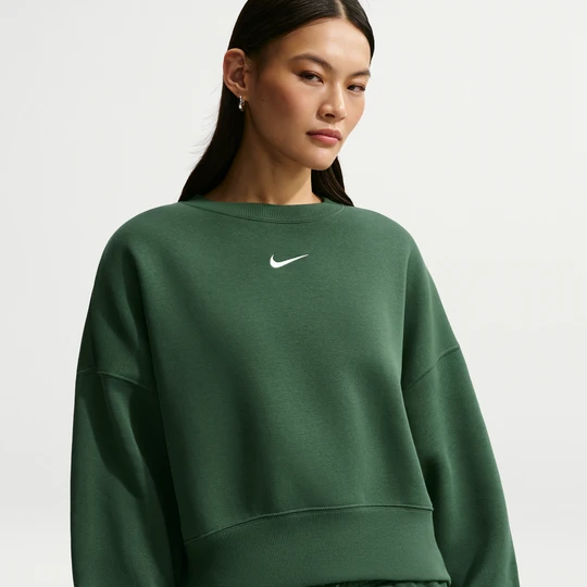 Zdjęcie produktu Damska bluza dresowa z półokrągłym dekoltem o dodatkowo powiększonym kroju Nike Phoenix Fleece - Zieleń