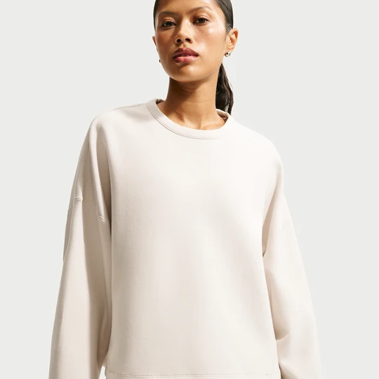 Zdjęcie produktu Damska bluza o kroju oversize z półokrągłym dekoltem Dri-FIT Nike 24.7 ImpossiblySoft - Brązowy