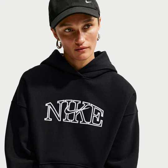 Zdjęcie produktu Damska bluza z kapturem o kroju oversize z logo Nike Studio Fleece Medium Weight „Graphic Pack” - Czerń