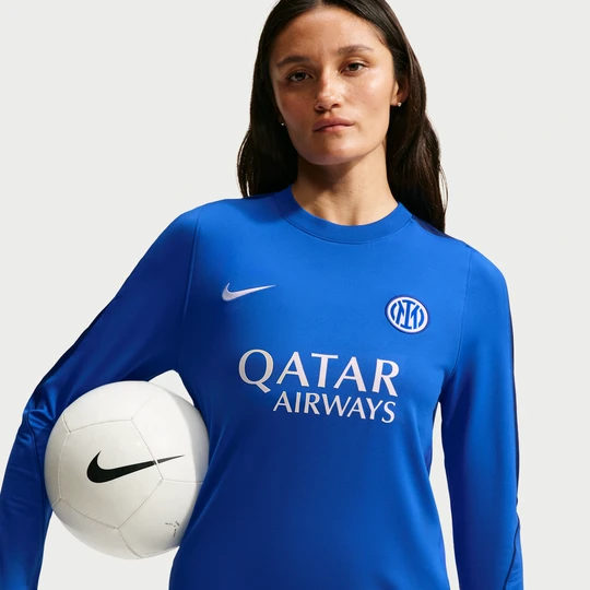 Zdjęcie produktu Damska dzianinowa koszulka piłkarska z półokrągłym dekoltem Nike Dri-FIT Inter Mediolan Strike - Niebieski