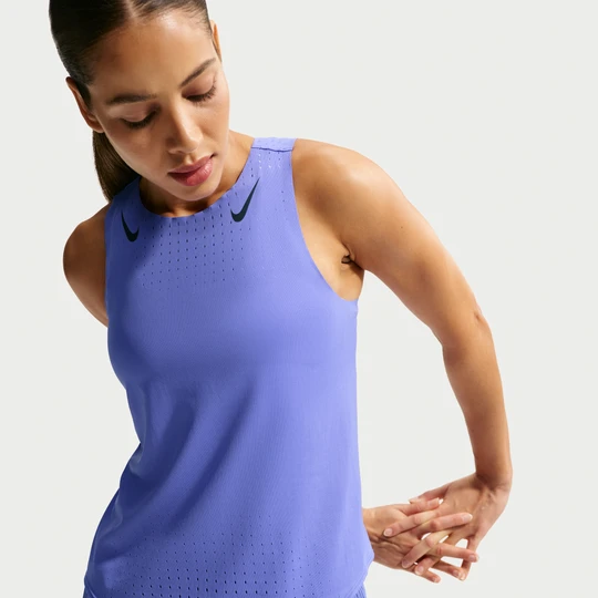 Zdjęcie produktu Damska koszulka bez rękawów do biegania Dri-FIT ADV Nike AeroSwift - Niebieski