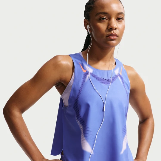 Zdjęcie produktu Damska koszulka bez rękawów o skróconym kroju do biegania Dri-FIT ADV Nike AeroSwift - Niebieski