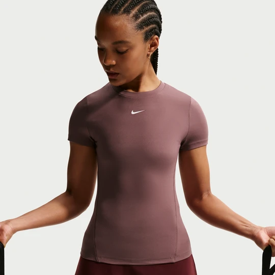 Zdjęcie produktu Damska koszulka Nike One Fitted - Fiolet
