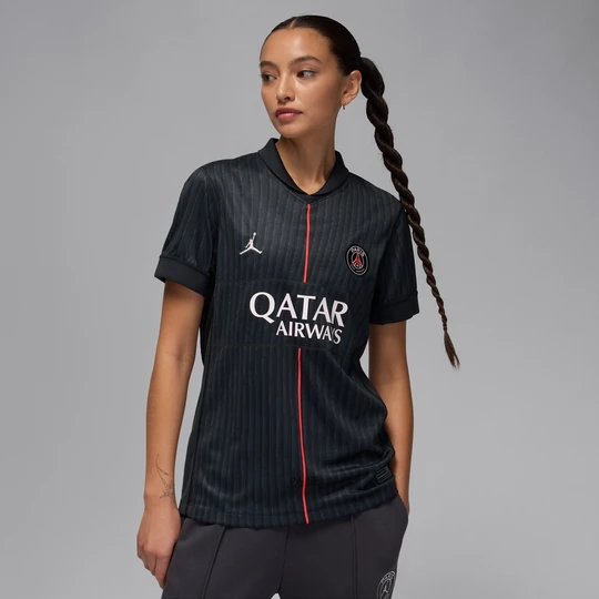 Zdjęcie produktu Damska koszulka piłkarska Jordan Dri-FIT Paris Saint-Germain Stadium 2025/26 (wersja czwarta) – replika - Czerń