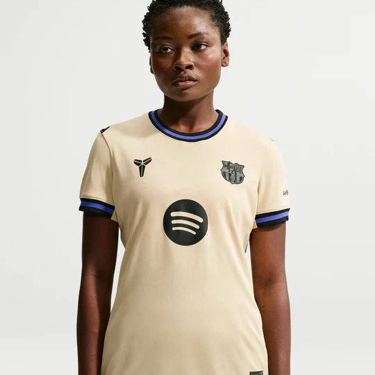 Zdjęcie produktu Damska koszulka piłkarska Kobe Dri-FIT FC Barcelona Stadium 2025/26 (wersja wyjazdowa) – replika - Brązowy Nike