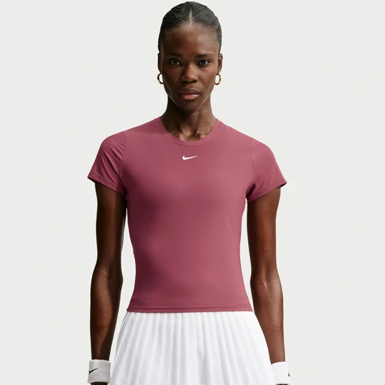 Zdjęcie produktu Damska koszulka z krótkim rękawem do tenisa Dri-FIT Nike Victory - Czerwony