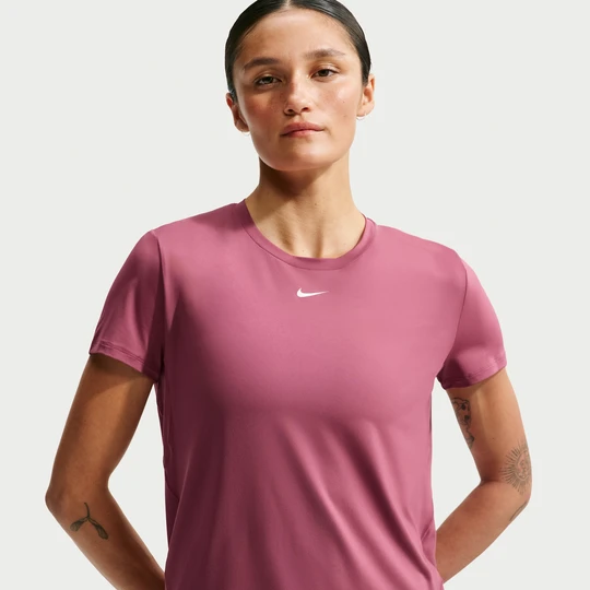 Zdjęcie produktu Damska koszulka z krótkim rękawem Dri-FIT Nike One Classic - Czerwony