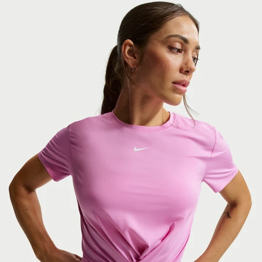 Zdjęcie produktu Damska koszulka z krótkim rękawem Dri-FIT Nike One Classic Twist - Fiolet