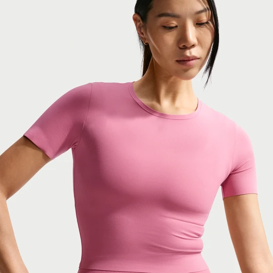 Zdjęcie produktu Damska koszulka z krótkim rękawem Dri-FIT Nike Zenvy - Różowy