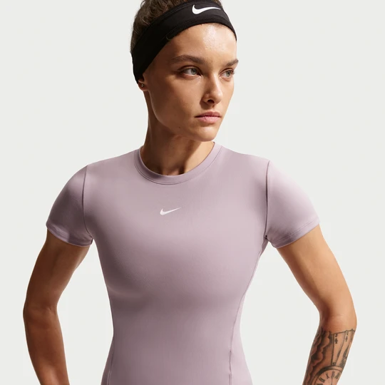 Zdjęcie produktu Damska koszulka z krótkim rękawem Nike One - Szary