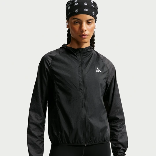 Zdjęcie produktu Damska kurtka do biegania w terenie z ochroną przed promieniowaniem UV ACG Aireez - Czerń Nike