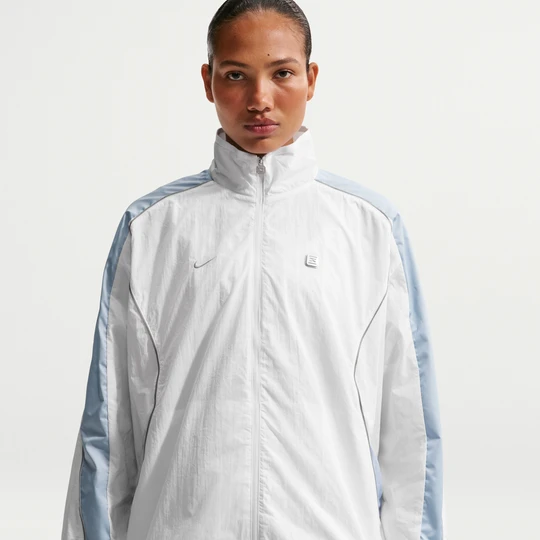Zdjęcie produktu Damska kurtka z tkaniny Nike - Biel