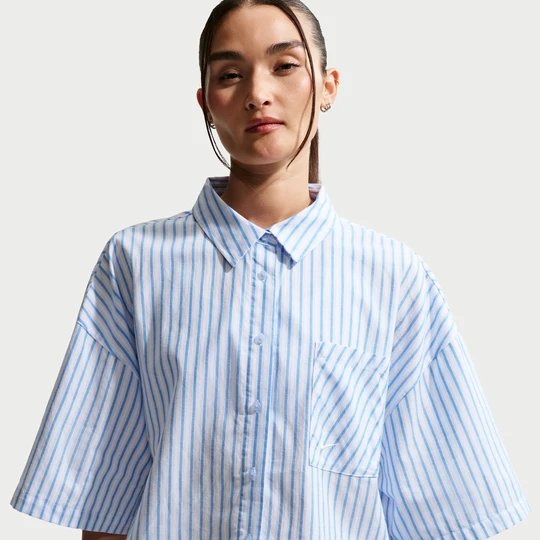Zdjęcie produktu Damska oversizowa koszulka w paski Nike Chill Poplin - Niebieski