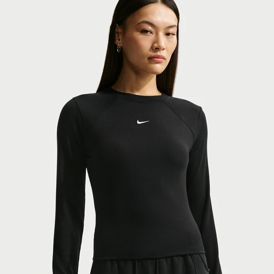 Zdjęcie produktu Damska przylegająca koszulka prążkowana z długim rękawem Nike Chill Knit - Czerń