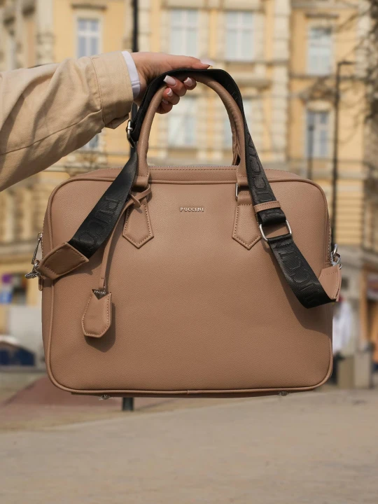 Zdjęcie produktu Damska torba na laptopa 15 cali z odpinanym paskiem beżowa Puccini