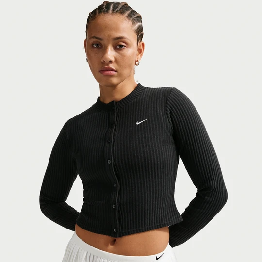 Zdjęcie produktu Damski dopasowany kardigan z materiału z szerokimi prążkami Nike Chill Knit - Czerń