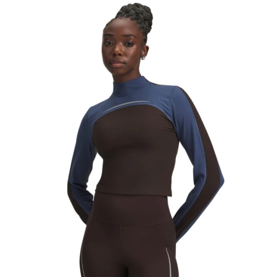 Zdjęcie produktu Damski longsleeve treningowy top Under Armour UA Halo CW Mock - brązowy