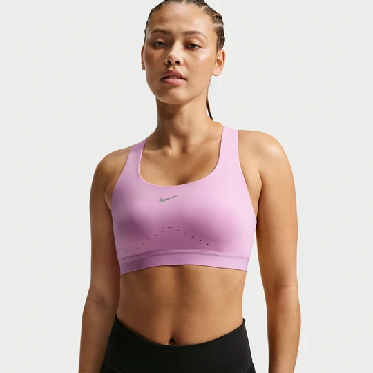 Zdjęcie produktu Damski stanik sportowy z lekką podszewką zapewniający wysokie wsparcie Nike Swift - Fiolet