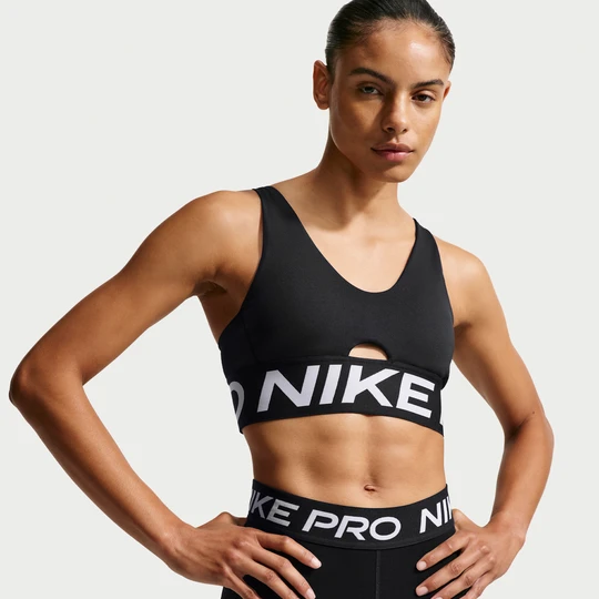 Zdjęcie produktu Damski stanik sportowy z wkładkami i średnim wsparciem Nike Pro Indy Plunge - Czerń
