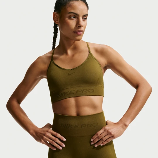 Zdjęcie produktu Damski stanik sportowy z wkładkami zapewniający lekkie wsparcie Nike Pro Seamless - Brązowy
