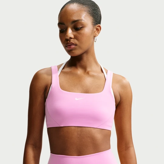 Zdjęcie produktu Damski stanik sportowy zapewniający lekkie wsparcie Nike One - Różowy