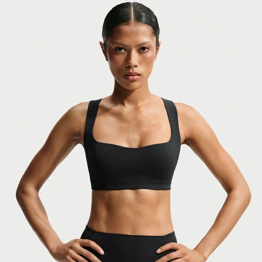Zdjęcie produktu Damski stanik z kwadratowym dekoltem NikeSKIMS Studio Stretch - Czerń