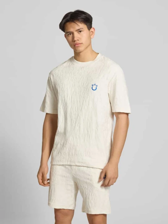 Zdjęcie produktu damski t-shirt o kroju regular fit z froty Hugo Złamany biały