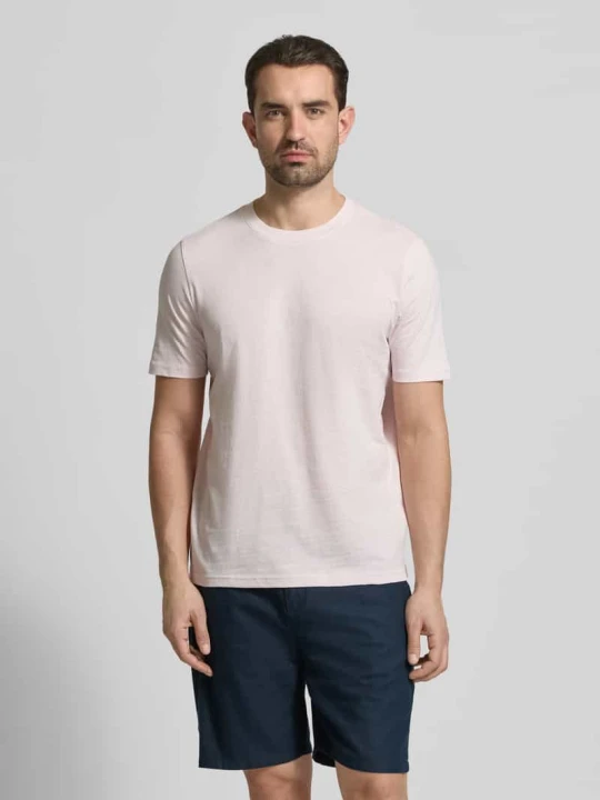 Zdjęcie produktu damski t-shirt o kroju regular fit z okrągłym dekoltem MCNEAL Jasnoróżowy