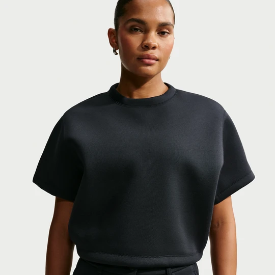 Zdjęcie produktu Damski T-shirt o skróconym kroju oversize Nike Pregame Fleece - Czerń