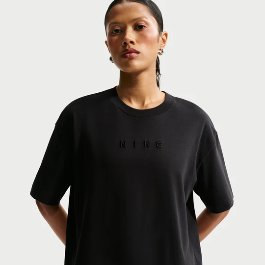 Zdjęcie produktu Damski T-shirt z krótkim rękawem o kroju oversize Nike - Czerń