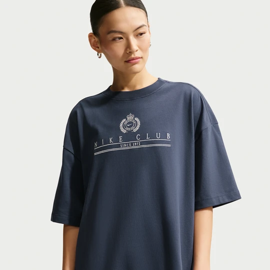 Zdjęcie produktu T-shirt damski oversize z krótkim rękawem Nike Classic - Niebieski