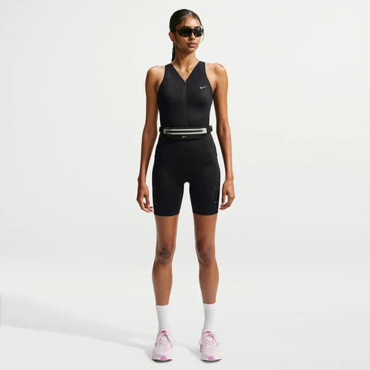 Zdjęcie produktu Damskie body do biegania Dri-FIT Nike Swift - Czerń