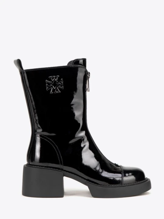 Zdjęcie produktu Damskie botki skórzane z monogramem czarno - srebrne Wittchen