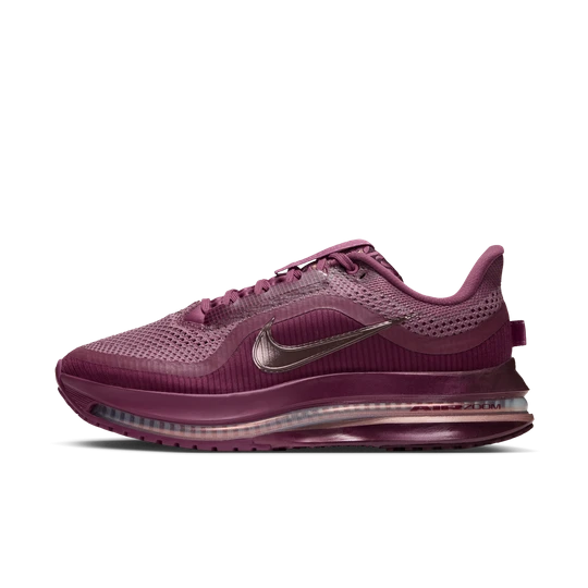 Zdjęcie produktu Damskie buty do biegania po asfalcie Nike Pegasus Premium - Czerwony