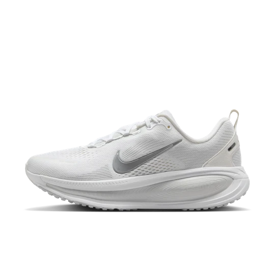 Zdjęcie produktu Damskie buty do biegania po asfalcie Nike Vomero 18 - Biel