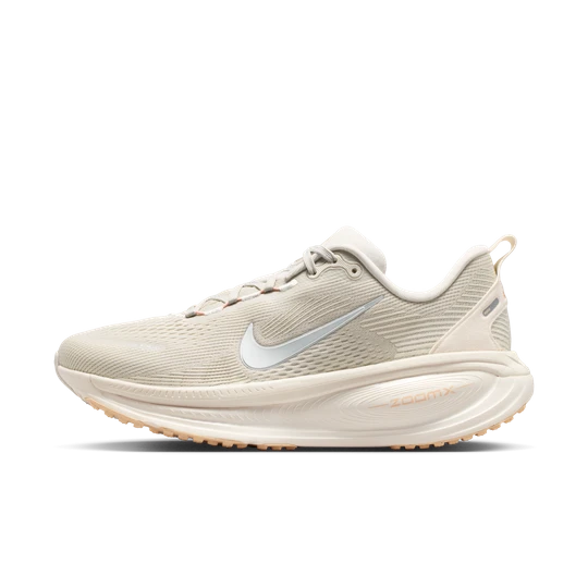Zdjęcie produktu Damskie buty do biegania po asfalcie Nike Vomero 18 - Szary