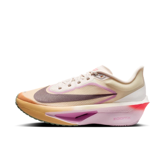 Zdjęcie produktu Damskie buty startowe do biegania po asfalcie Nike Zoom Fly 6 - Biel