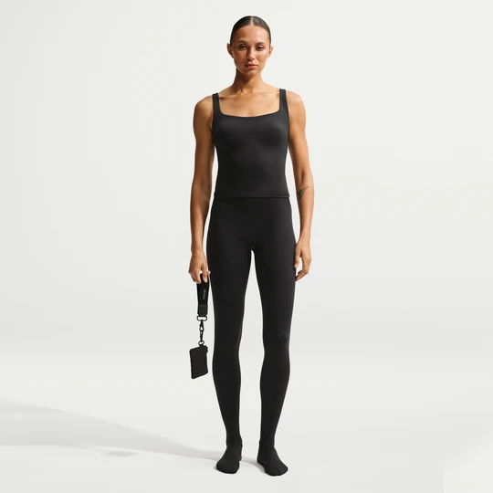Zdjęcie produktu Damskie legginsy z wysokim stanem i antypoślizgowymi stopkami NikeSKIMS Matte - Czerń